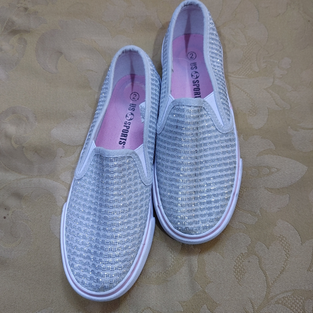 Kids silver sparkle slip on sneakers - Picture 2 of 3